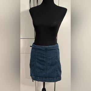 Vintage Rewash denim skirt . Size‎ 29